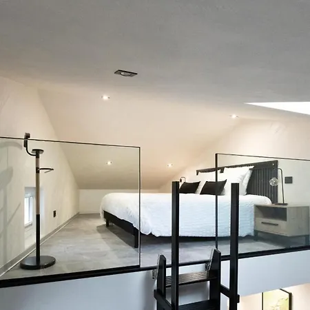 Le Cristal Apartment *