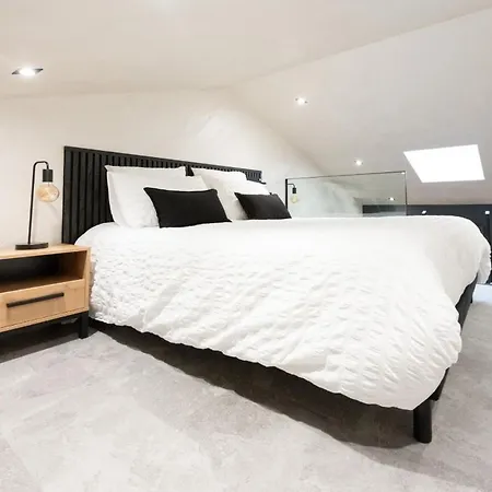 Le Cristal Apartment *